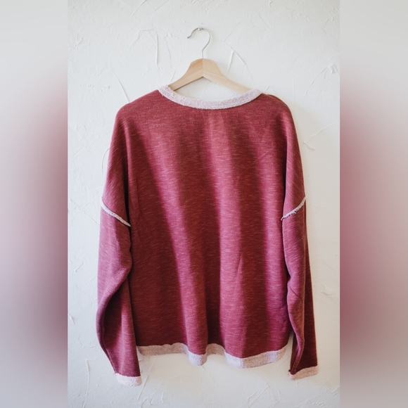 Releasing Top - Picture 2 of 7